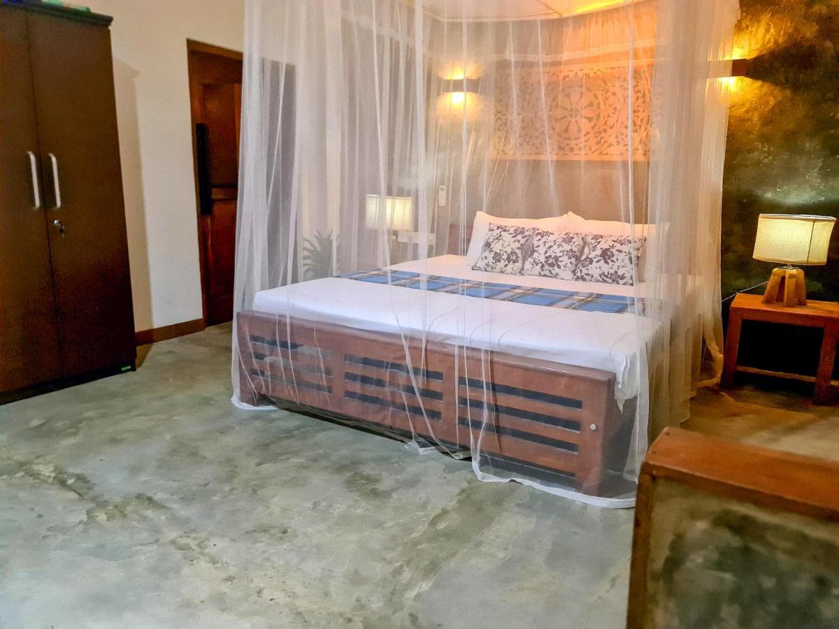 Sahasna Villa Unawatuna Exterior photo